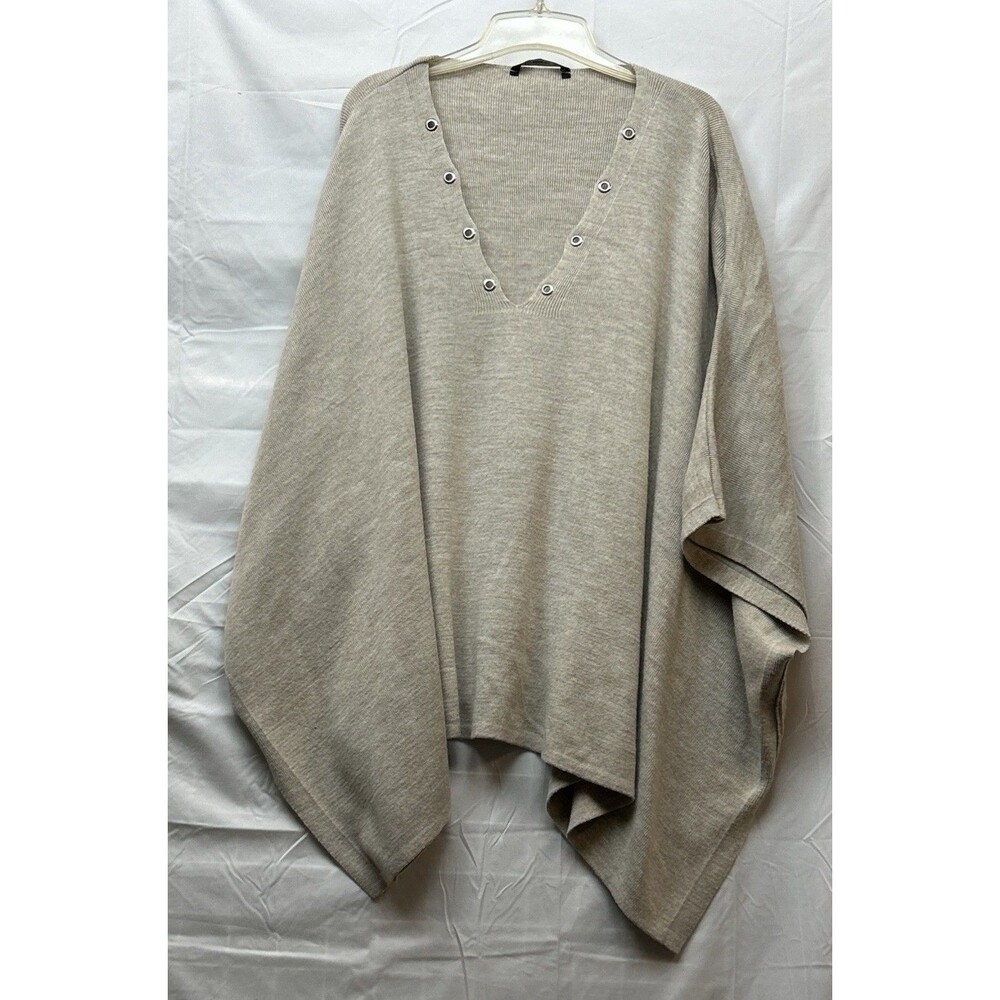 Stradivarius Womens M Beige Knit Poncho Cape Sweater Grommet V Neck Boho